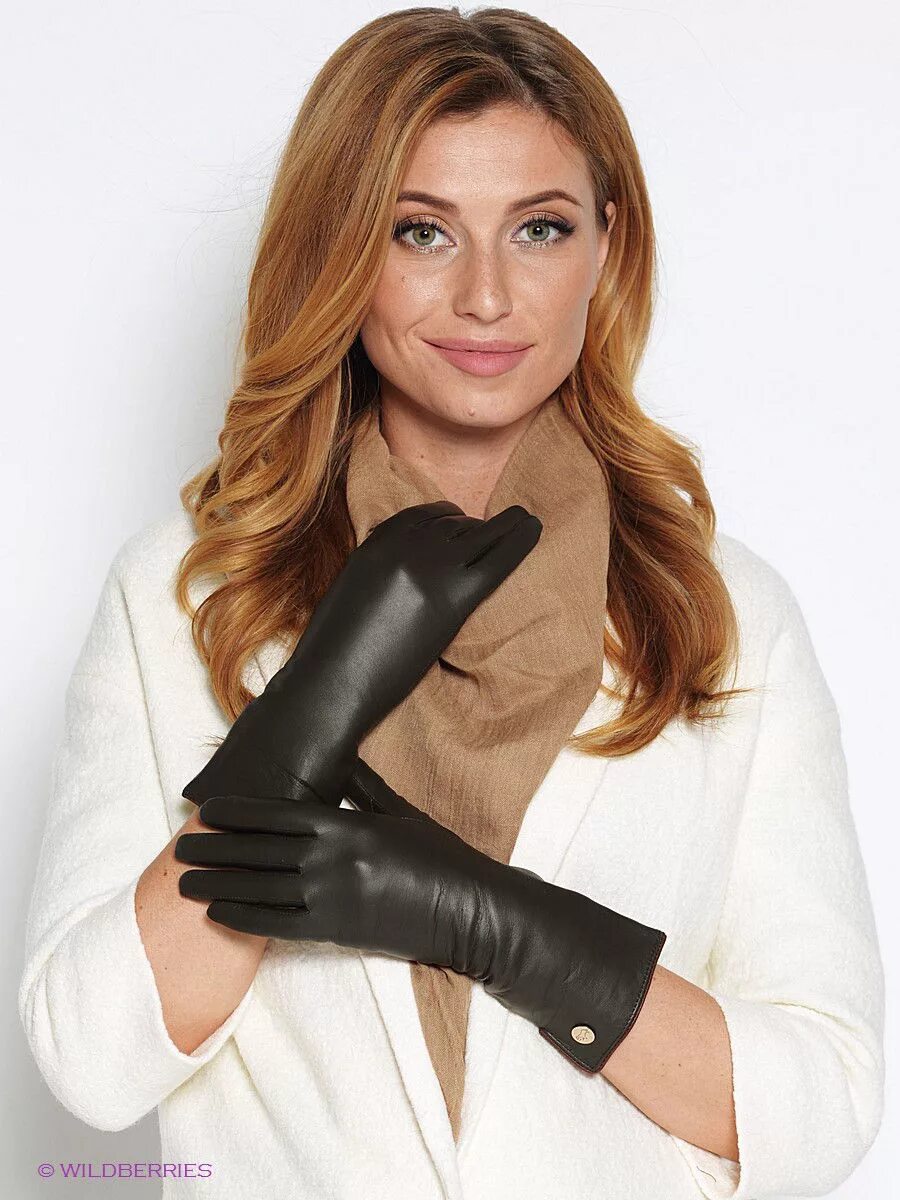 Купить женские перчатки москва. Labbra перчатки женские кожаные. Labbra Elbow Leather Gloves. Labbra перчатки женские кожа удлиненные. Перчатки кожаные женские длинные.