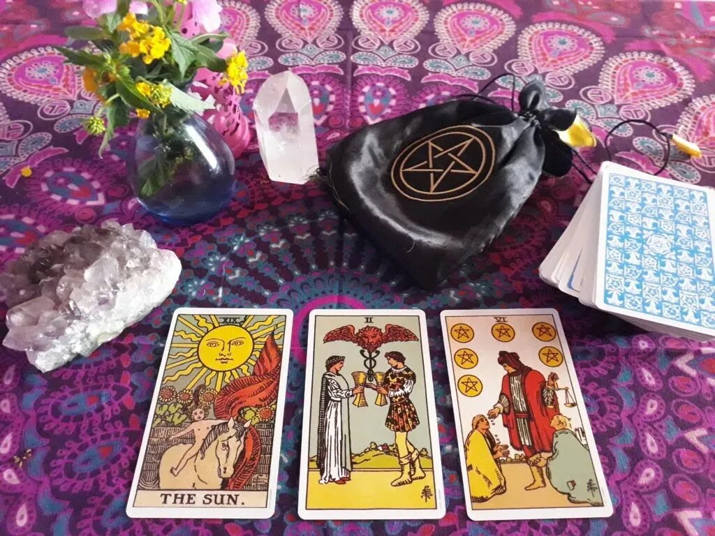 Гадание таро на бывшую любимую. The original rider waite tarot deck. магия таро райдера уэйта. райда таро. дороти келли таро.