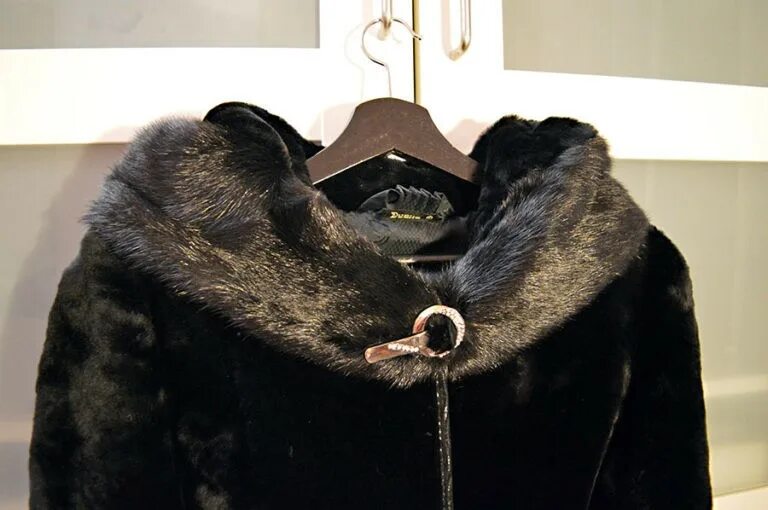 Подшерсток норки. Реставрация шубы из мутона. Леопардовая шуба переделка. Оригинальные шубы. Настоящий мех норки.