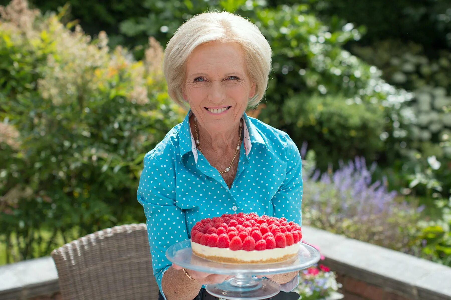 Mary is than garth. Mary berry at home. this is mary.