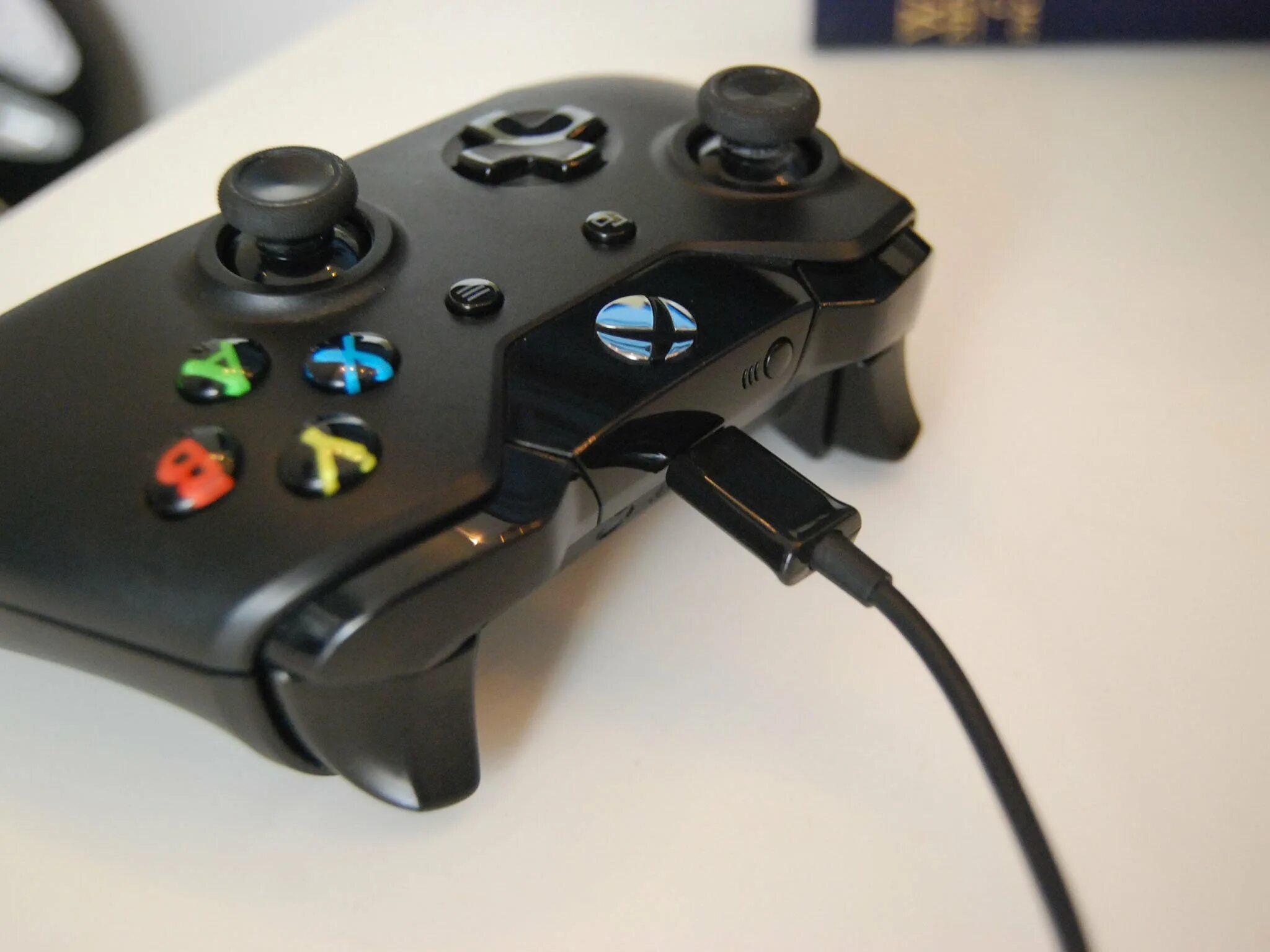 Геймпад xbox series разъемы. Xbox 360 Controller PS USB. Xbox one Gamepad USB. Xbox one Gamepad разъем. Геймпад Xbox Micro USB.