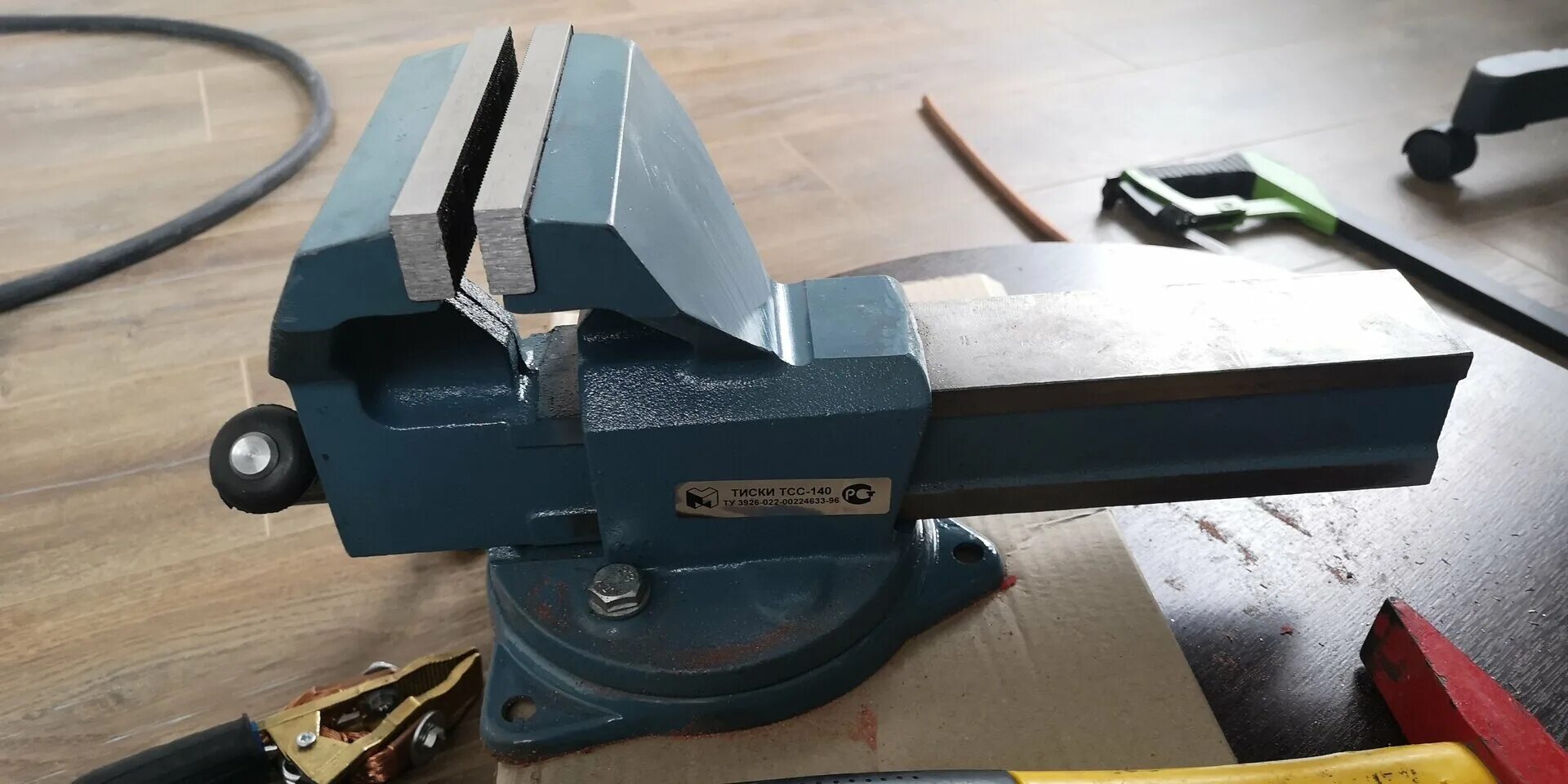 тиски слесарные 125. тиски 140 мм, тсс-140. тиски слесарные 140. тиски слесарные тсс-140. тиски слесарные тсс-100 (140).