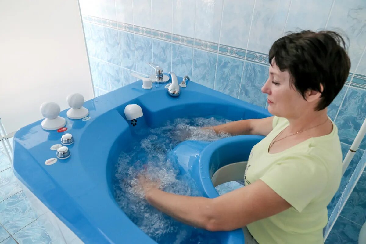 лечебные санатории в подмосковье. санаторий белокуриха персонал. санаторий с радоновыми ваннами. сергиевские минеральные воды реабилитационный центр.