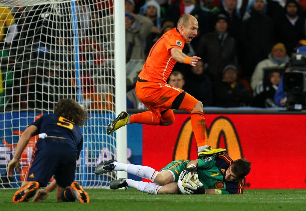 Испания голландия чм 2010. Испания голландия 2010 финал. Испания нидерланды 2010. Рамос чм 2010. Финал нидерланды.