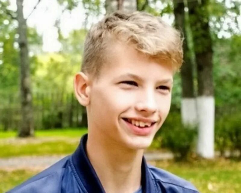 Лицо подростка. Лицо подростка мальчика. Мальчик 14 лет. Русские подростки 3