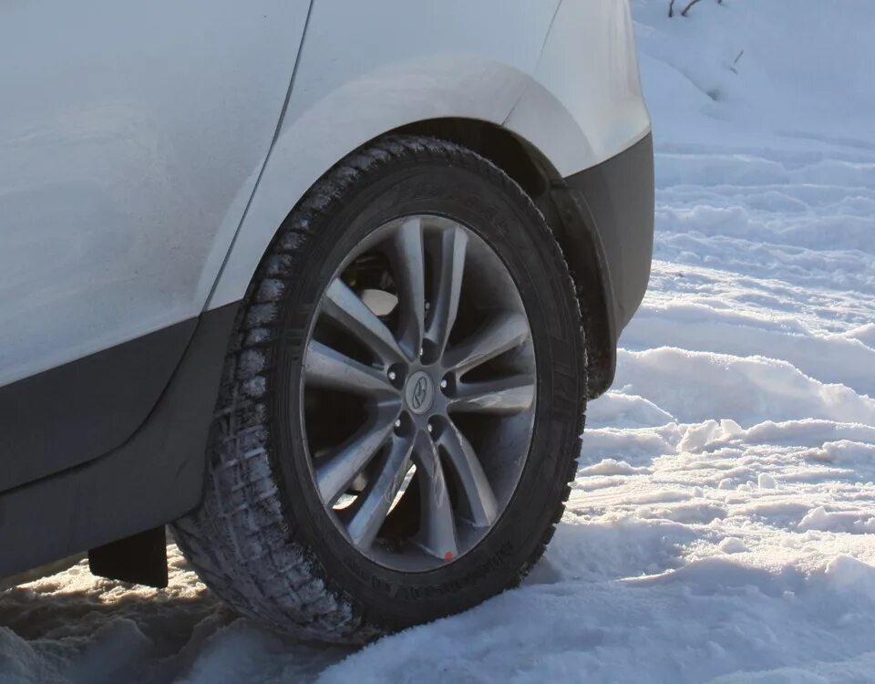 Резина хендай 55. Hyundai ix55 2011 tuning. Колеса на hyundai ix35 235. Hyundai ix55. Резина хендай 55.