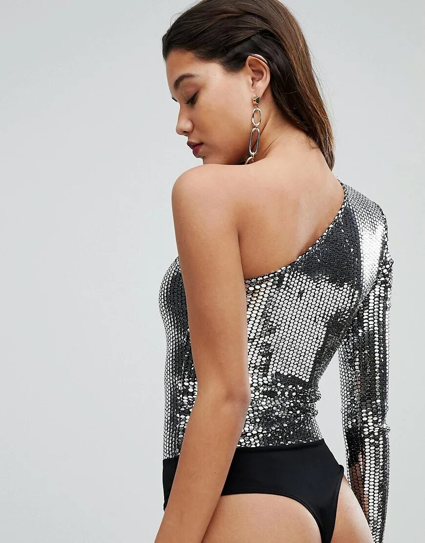 Боди zara с пайетками. Боди с пайетками. Боди женское. Блестящее боди с длинным. Боди с пайетками с длинным рукавом.