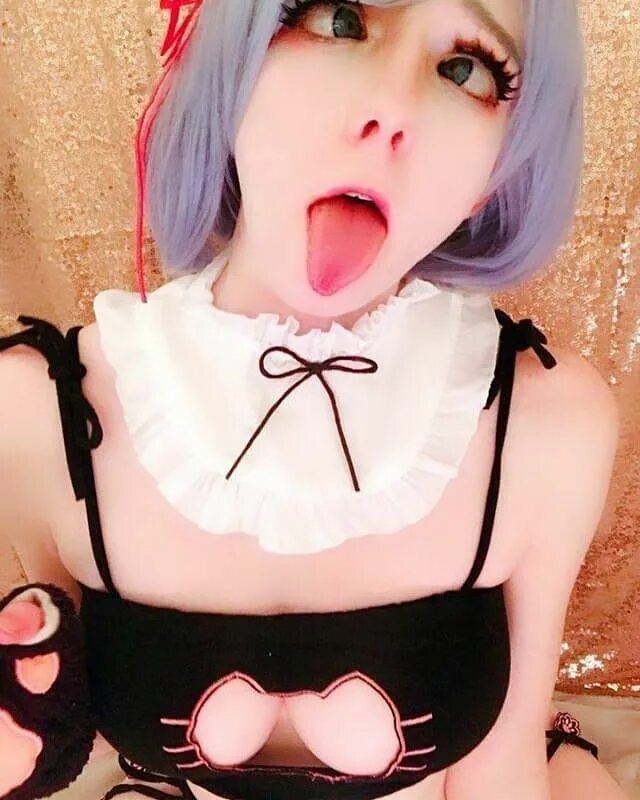 Ahegao cosplay. Ахегао re Zero. Re Zero ахегао косплей.