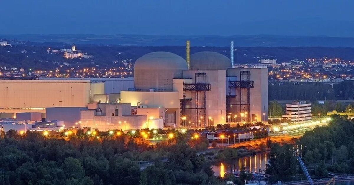 Ошмяны аэс. Европейские атомные станции. Европейские электростанции. Ядерные станции в бельгии. Аэс палюэль (франция).