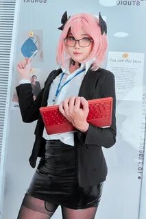 People 3333x5000 Astolfo (FateApocrypha) cosplay Velvet Chann crossdressin...