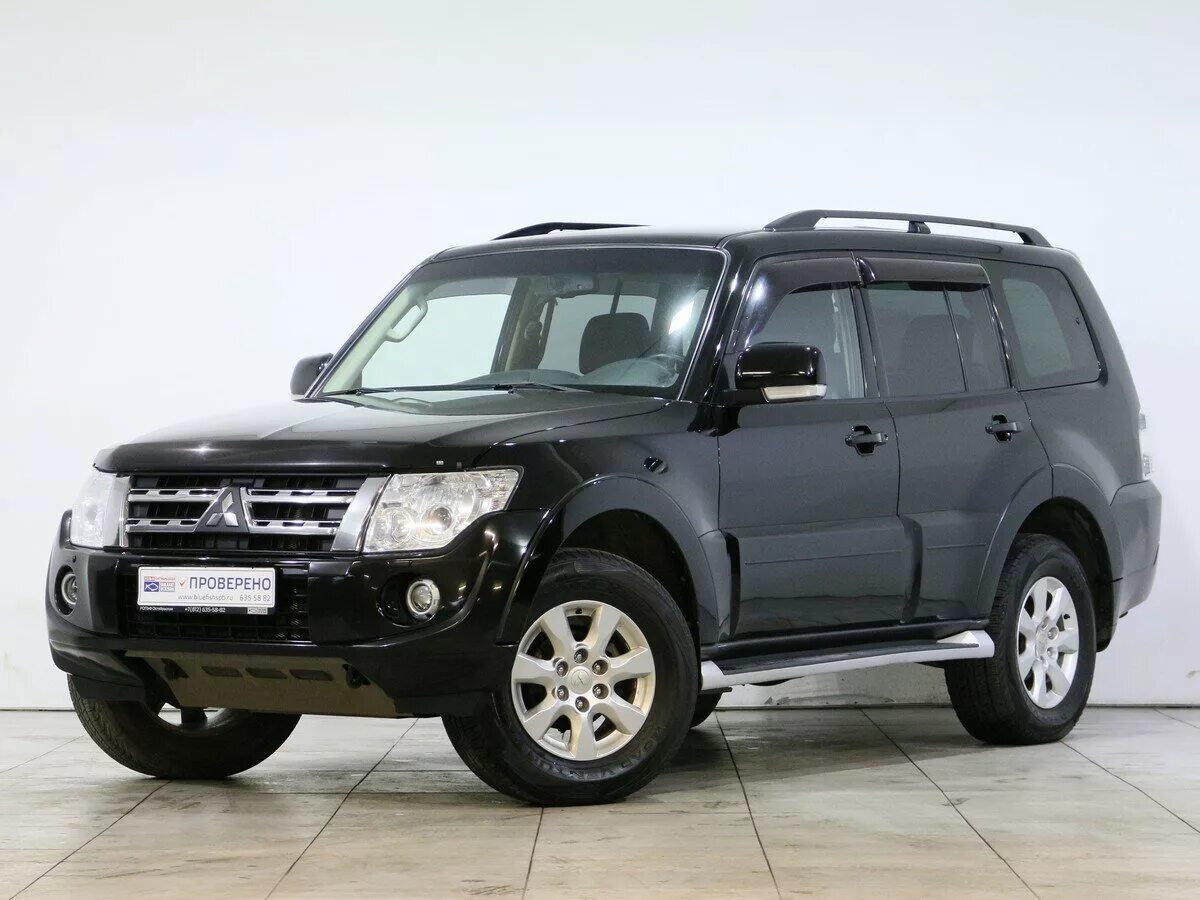 Mitsubishi Pajero 2014 года. Мицубиси Паджеро 2014г. Mitsubishi Pajero 4 2014. Mitsubishi Pajero 2014 черный.