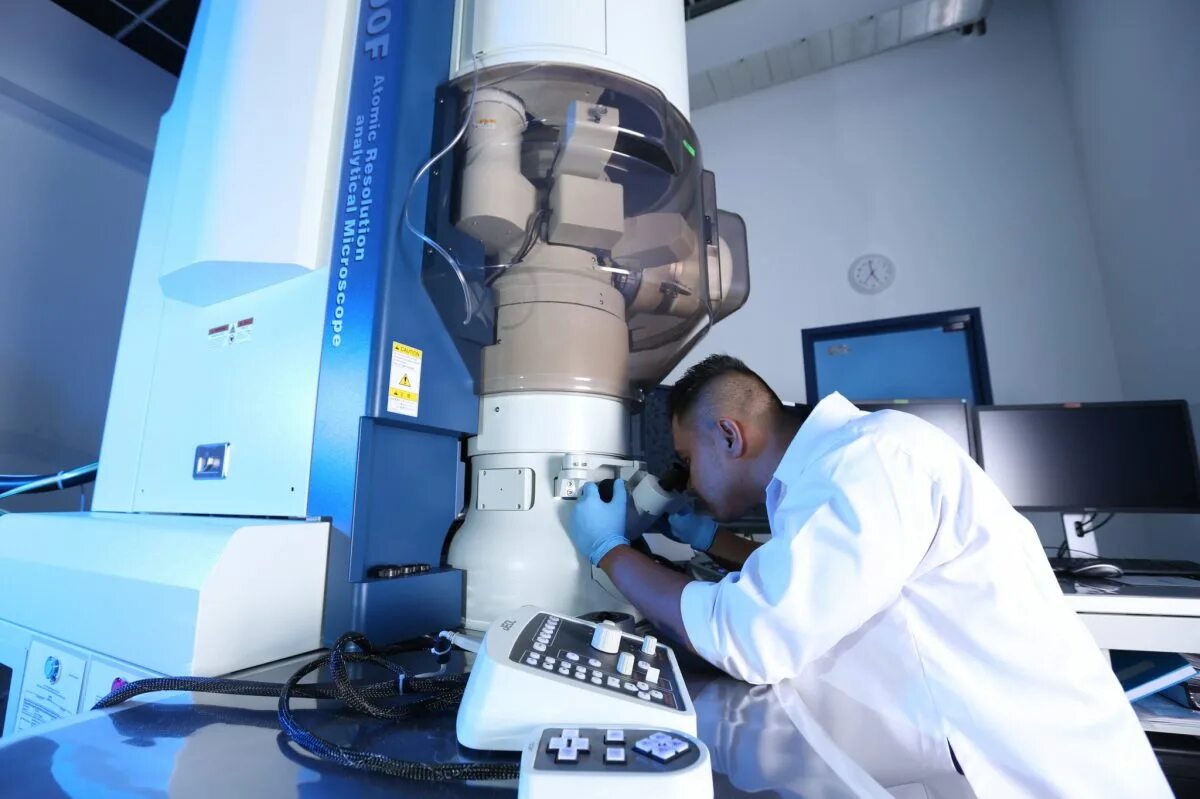 Electron microscope. Сэм сканирующий микроскоп. Трансмиссионный электронный микроскоп(тэм). Пэм микроскоп. Сканирующий электронный микроскоп сэм.