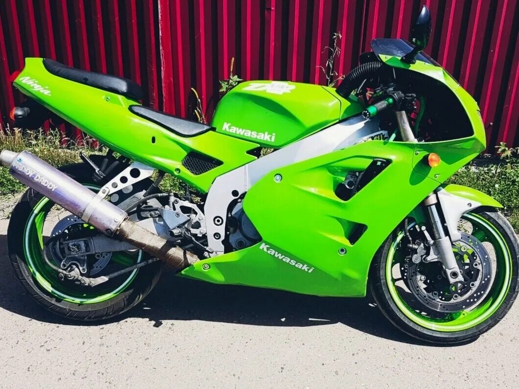 Кавасаки доминатор 400 1996. Kawasaki ninja 400 1996. Кавасаки zxr 750 двигатель. Кавасаки 1996 года. Kawasaki zzr 400.