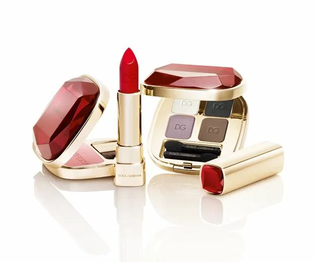 Dolce gabbana косметика. Dolce gabbana косметика. Коллекция косметики дольче габбана. Dolce gabbana cosmetics. Косметика дольче.