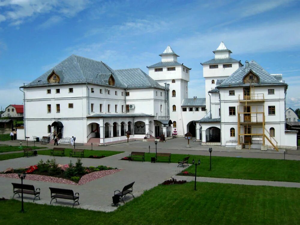 Дивеево слобода гостиница. Дивеевская слобода гостиничный комплекс. «дивеевская слобода 4*» девеево. Дивеевская слобода отзывы. Дивеево слобода гостиница.