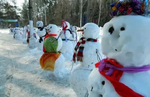 Зажигают снеговики