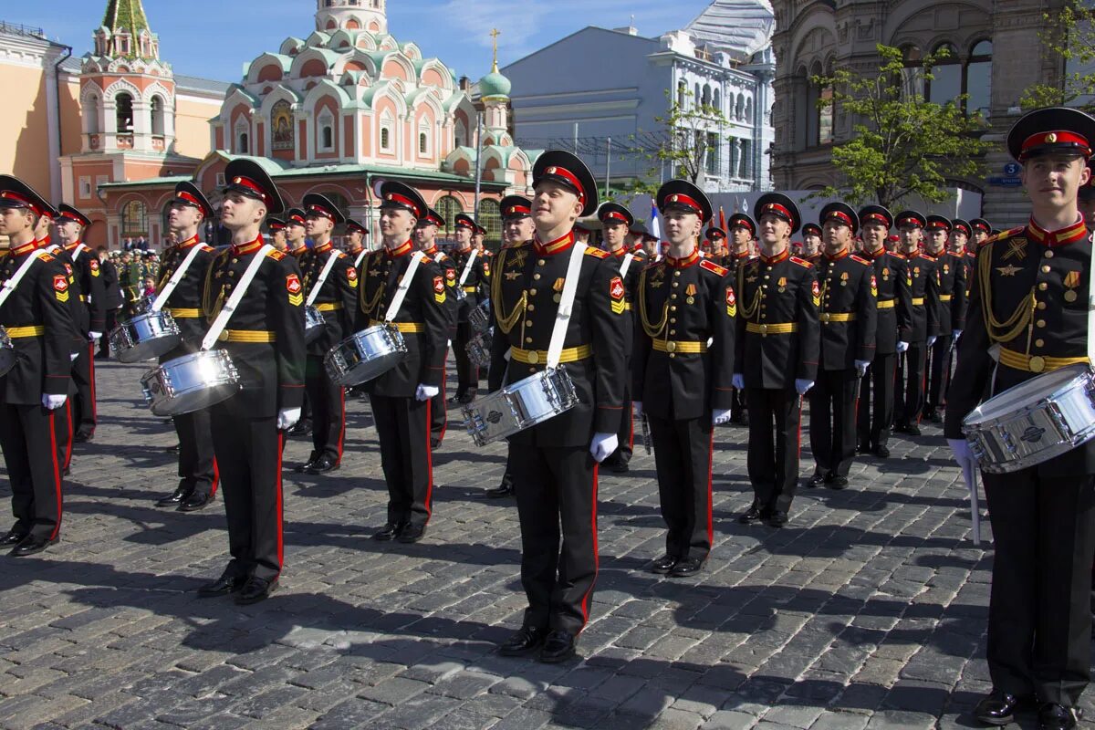 Московский военный. Московское военно-музыкальное училище имени Халилова. Московское военное музыкальное училище. Московское военное музыкальное училище имени Халилова. Московское музыкальное Суворовское военное училище.