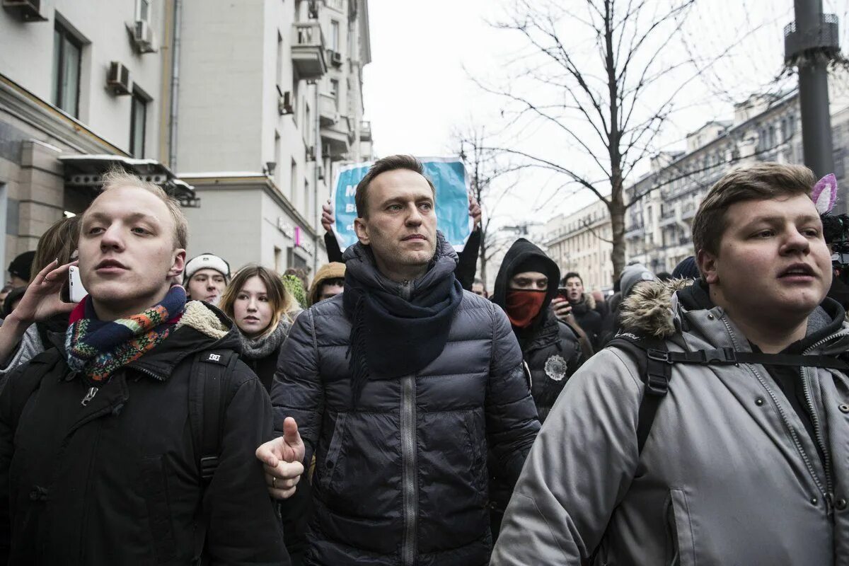 Выступления навального на митингах. Навальный фото. Навальный оппозиционер.