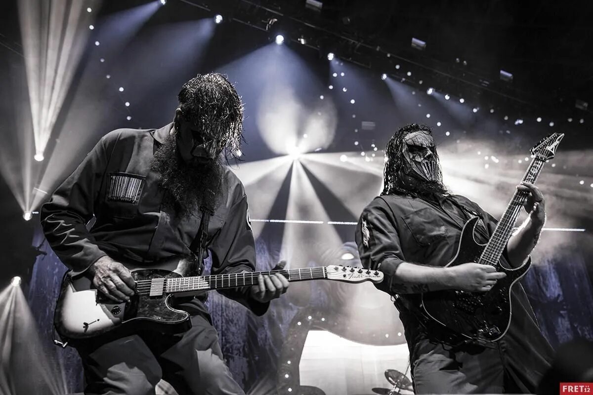Мик томпсон. Slipknot мик томсон и джим рут. slipknot гитарист.