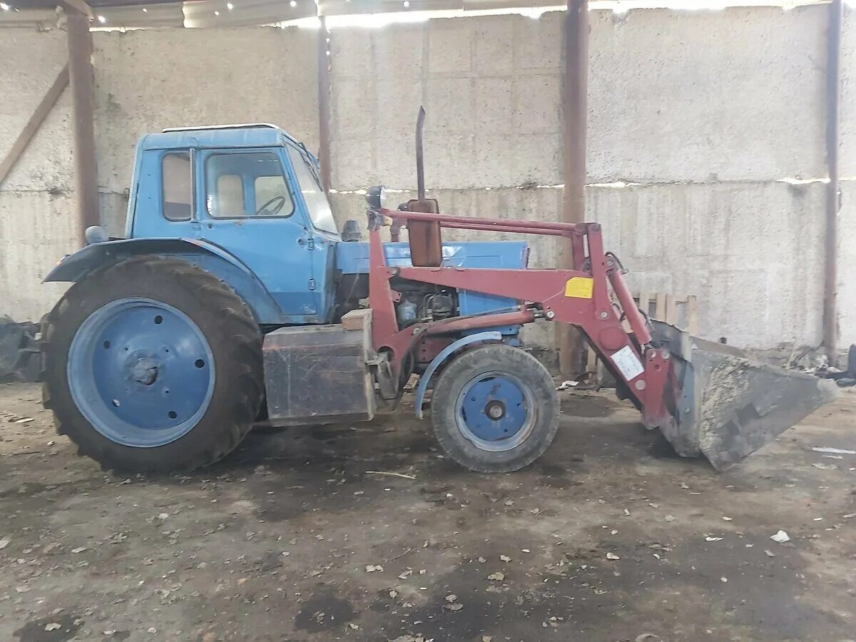 Фронтал погрузчик мтз. Мтз 80 погрузчик. Мтз 80 погрузчик. Авито заводоуковск погрузчик на мтз-80 бу. Мтз 80 погрузчик.