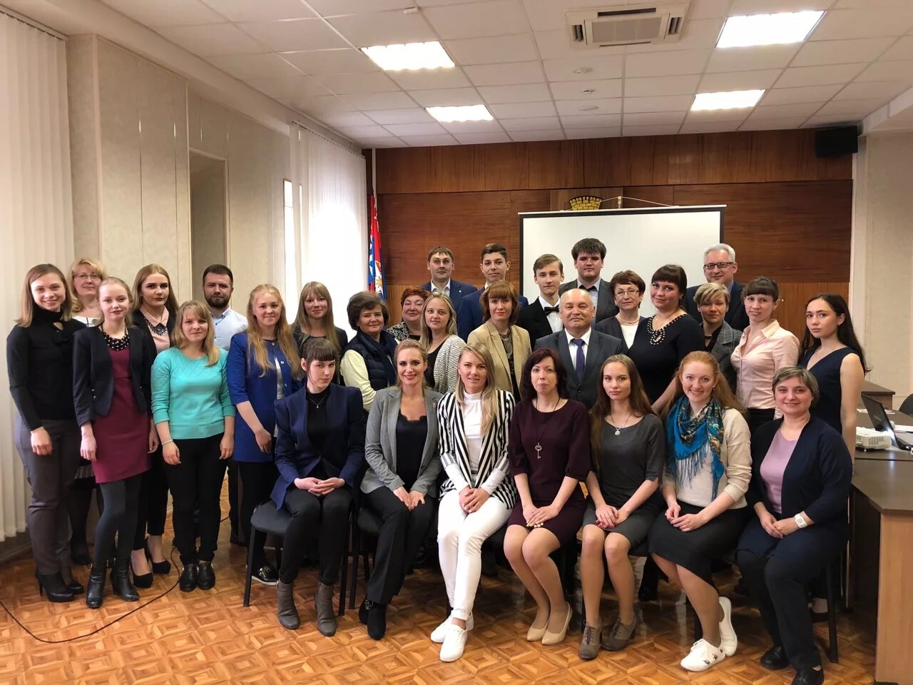 Сайт нго новоуральск. Уэхк нго. Депутаты новоуральского городского округа. Новоуральск администрация. Администрация нго.