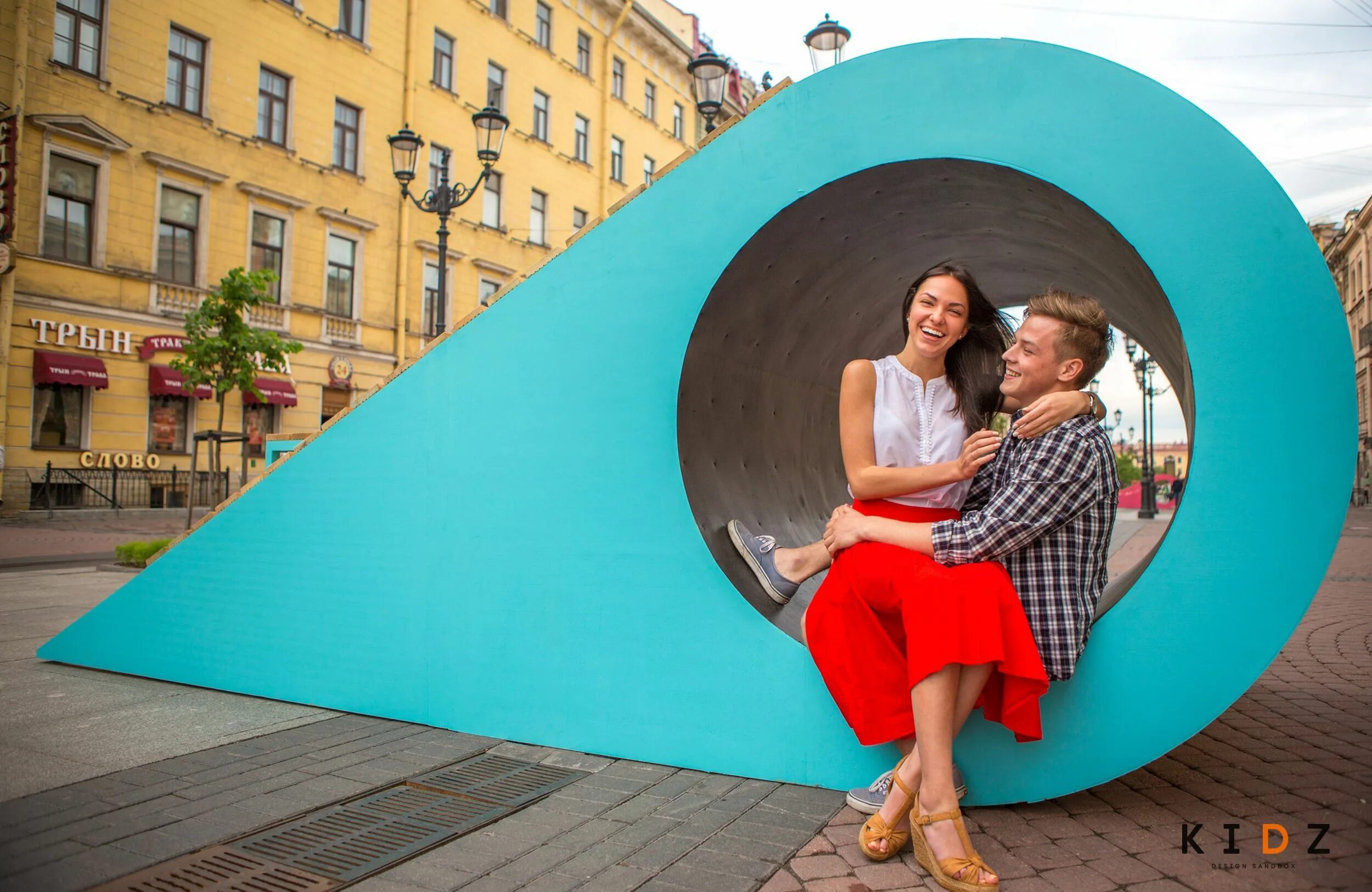 Необычные места СПБ. Фотозона на улице. Фотозона город. Необычные городские фотозоны.