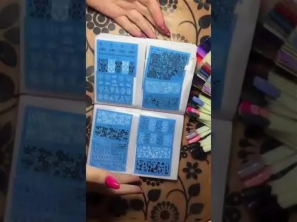 Хранение слайдеров. Хранение наклеек для ногтей. хранение слайдеров для маникюра. альбом для слайдеров для ногтей своими руками. идеи хранения наклеек для ногтей.