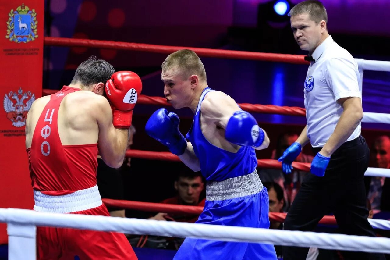 Бокс ханты-мансийск. Боксёры. Алиса шарифов бокс. Первенство хмао югры среди юниоров 17 18 лет по боксу. Тренер бокс.