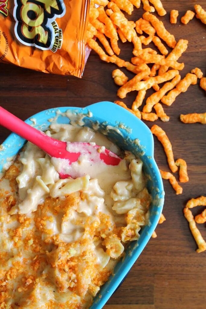 Mac and cheetos. Читос мак чиз. cheetos macncheese. mac and cheese с читосом. cheetos mac n cheese.