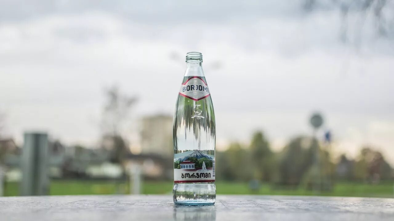 Долина боржоми минеральная вода. Самая длинная боржоми. Блок боржоми. Боржоми минеральная вода со вкусом. Вода боржоми ящик.