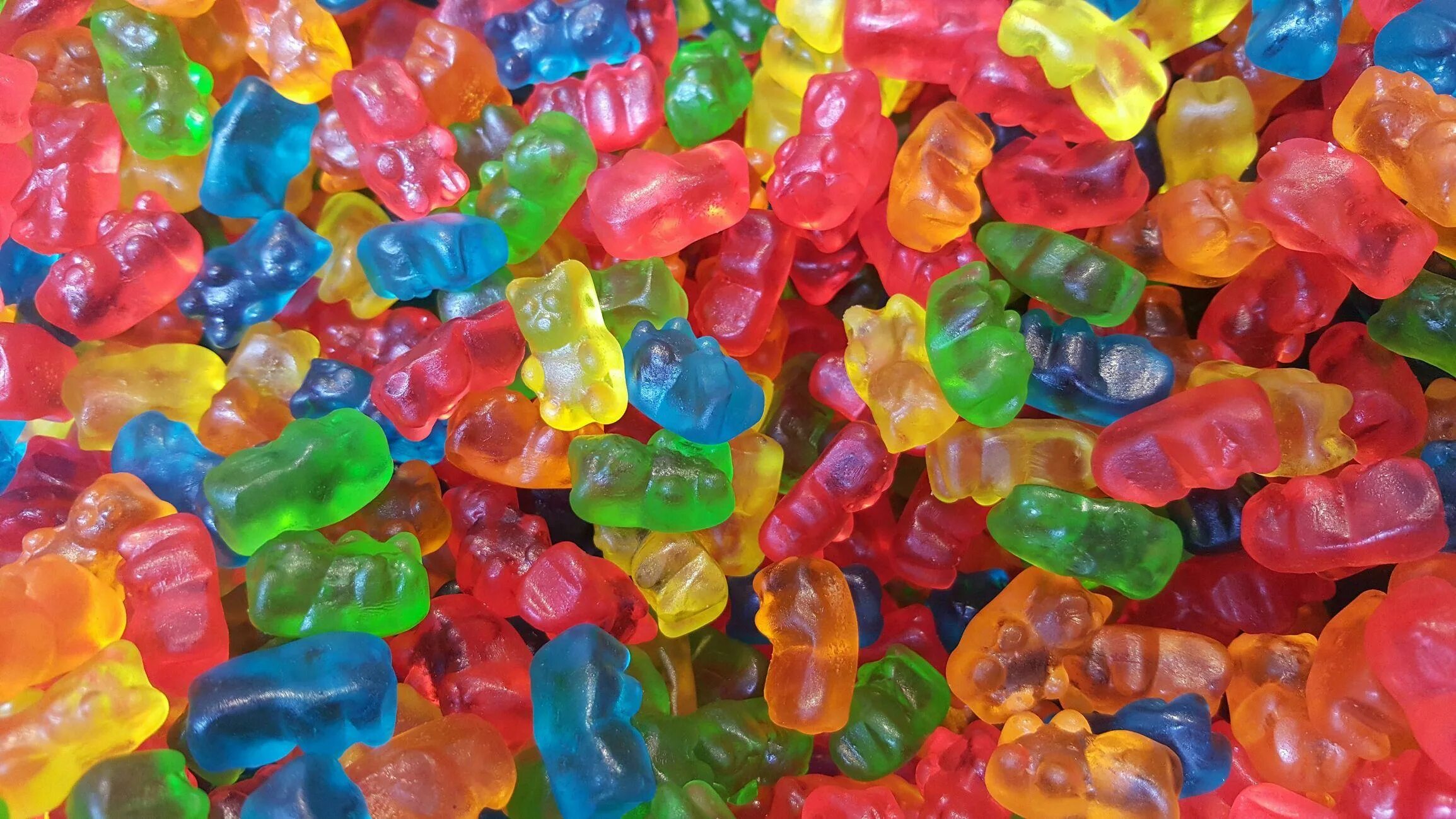 Jelly candy. Мармеладки Gummy. Мармеладные мишки Эстетика. Мармелад Gummi Bears. Яркие конфеты.