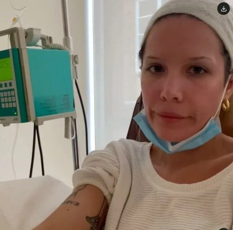 Холзи рак и волчанка. Холзи рак и волчанка. Halsey. Эшли холзи. Холзи рак и волчанка.