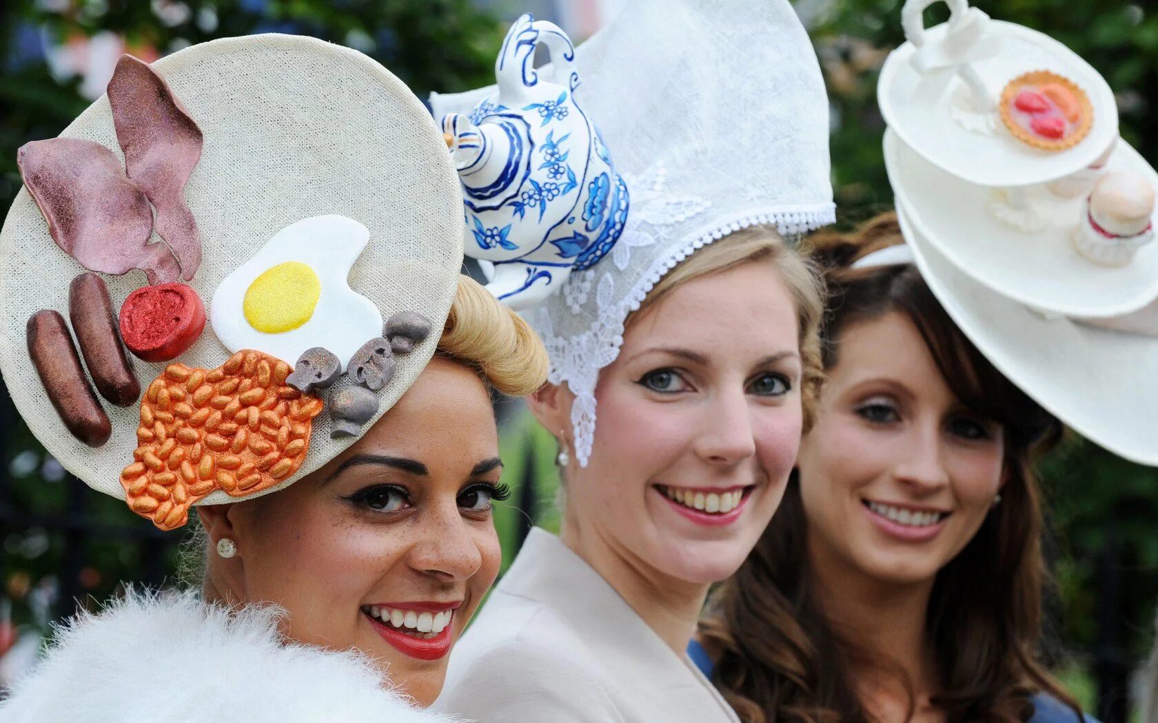 Royal Ascot шляпки. Ladies Day at Ascot.. Шляпки для вечеринок. Необычные шляпки. Шляпы на работе