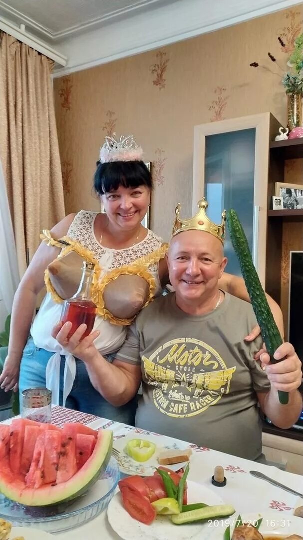 Чудики из социальных. Чудики из социальных сетей. идиоты в социальных сетях. дебилы в социальных сетях. странные люди из соцсетей.