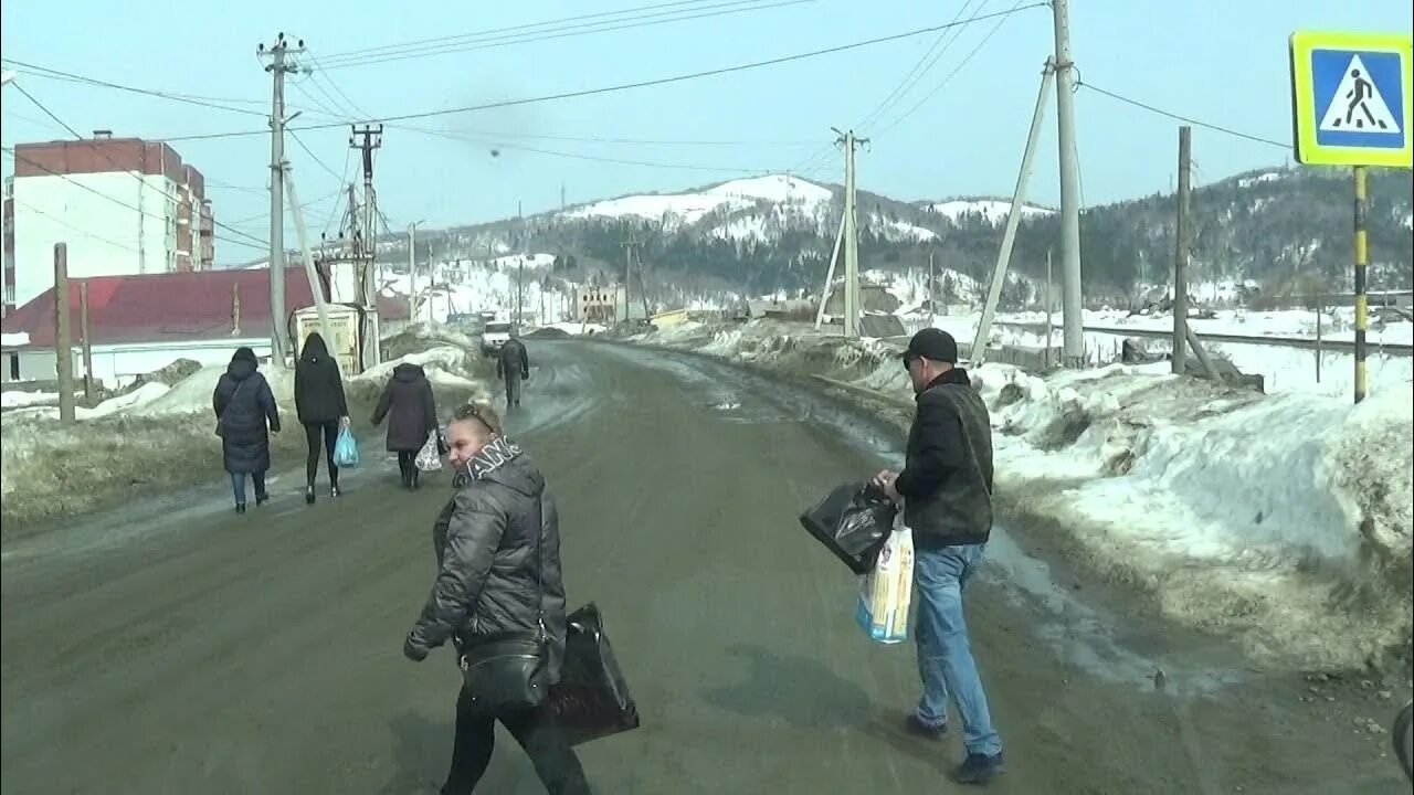Жд поезда сахалин. Село яблочное сахалинская область. Село костромское сахалин. Северный городок южно сахалинск. Холмск костромское.