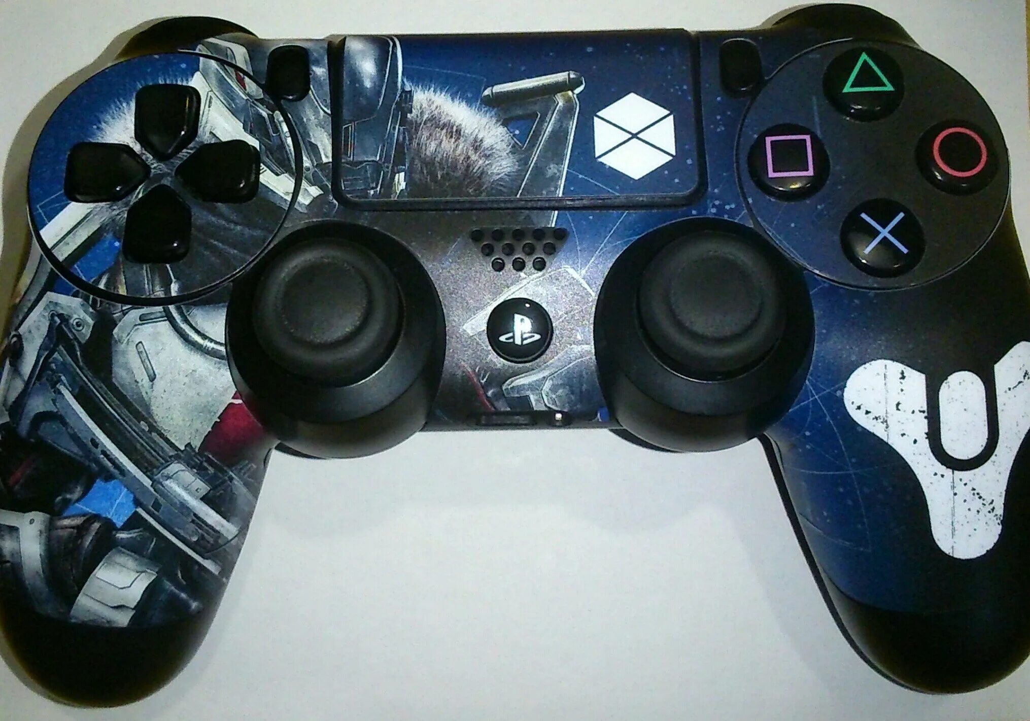 Завис джойстик. Dualshock ps4 Лазурный. Джойстик дуалшок 4. Дуалшок 6. Titan ps4.