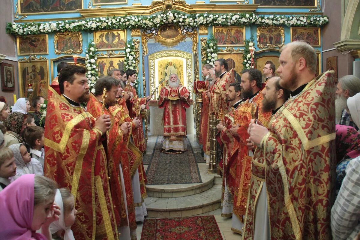 Церковь живоносный источник в царицыно внутри. Храм в царицыно из bf1. Царицыно храм службами. Церковь в царицыно внутри. Храм «живоносный источник» киев.