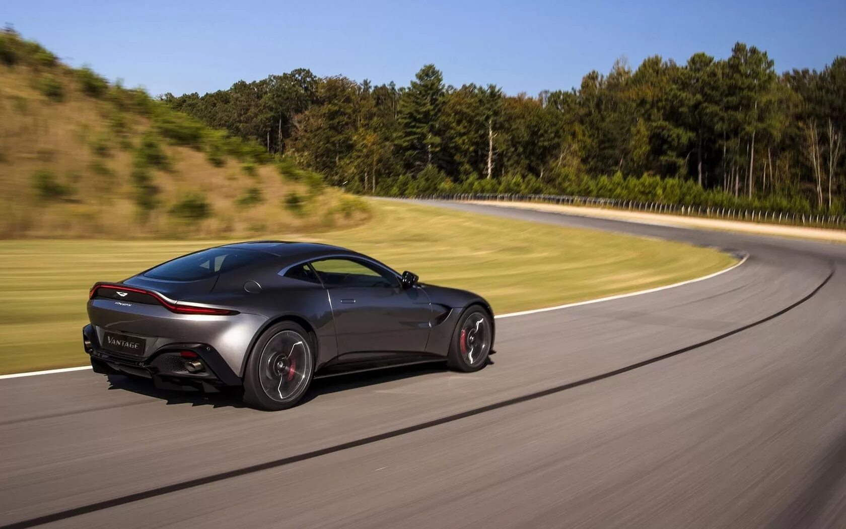 Aston martin vantage 2019. Aston martin vantage 2018. Aston martin vantage 2019. Aston martin vantage amr pro. Aston martin vantage 2018.