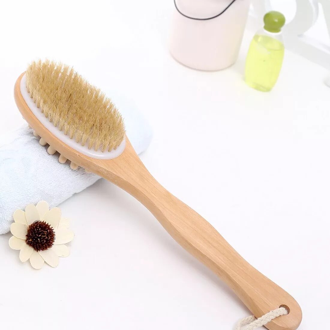 Massage brush. Щетка массажная 7778861. Щетка для массажа тела с натуральной щетиной. 579267 Щетка деревянная. Щетка the body shop тело.