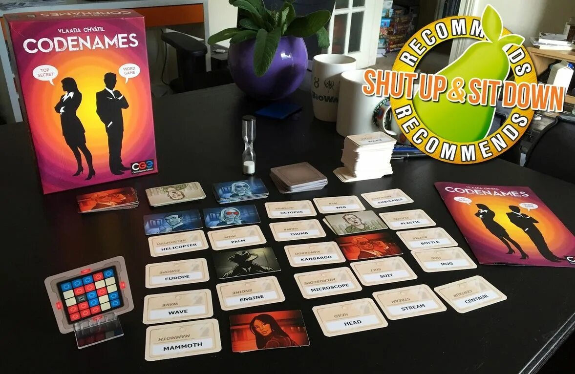 Code name is. Коднеймс. игра codename. настольная игра коднеймс. кодовые имена (codenames).