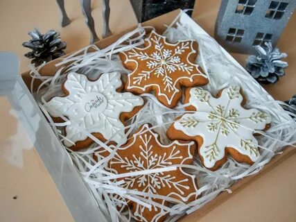 Имбирный пряник снежинка