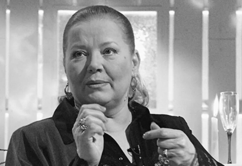 Муж людмилы сенчиной. Сенчина биография дети. Сенчина молодая. Сенчина биография дети. Сенчина биография дети.