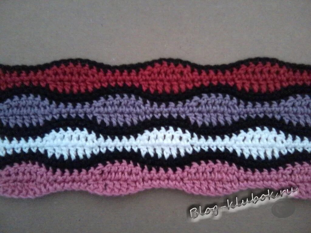 вертикальный ажур крючком схемы. многоцветное вязание крючком. многоцветное вязание крючком. вязаная полоска крючком. ажурные полосы крючком схемы.