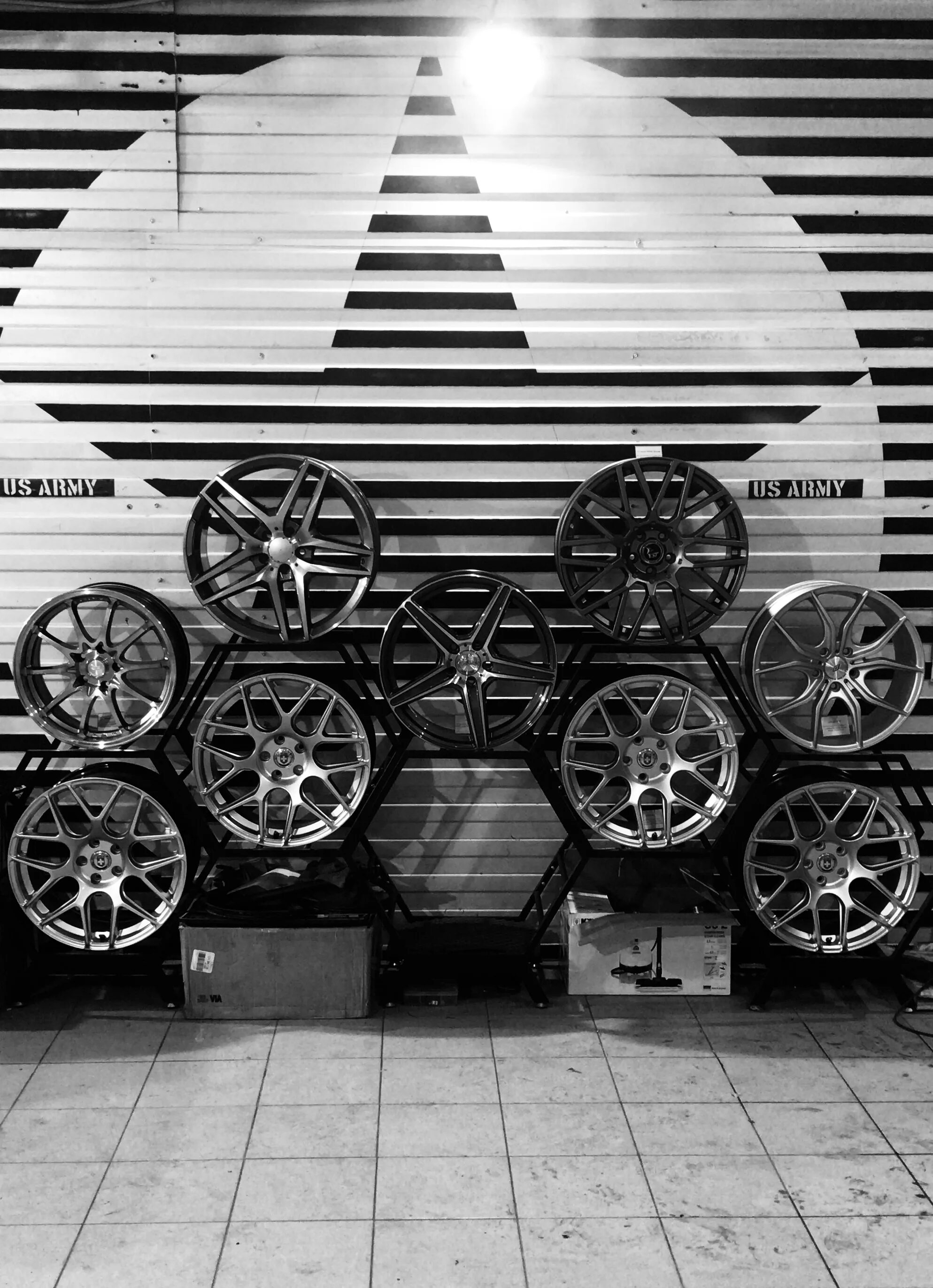 диски и шины в сочи. автошины и диски. грузовой шиномонтаж станица динская. 700 шин краснодар уральская 120.