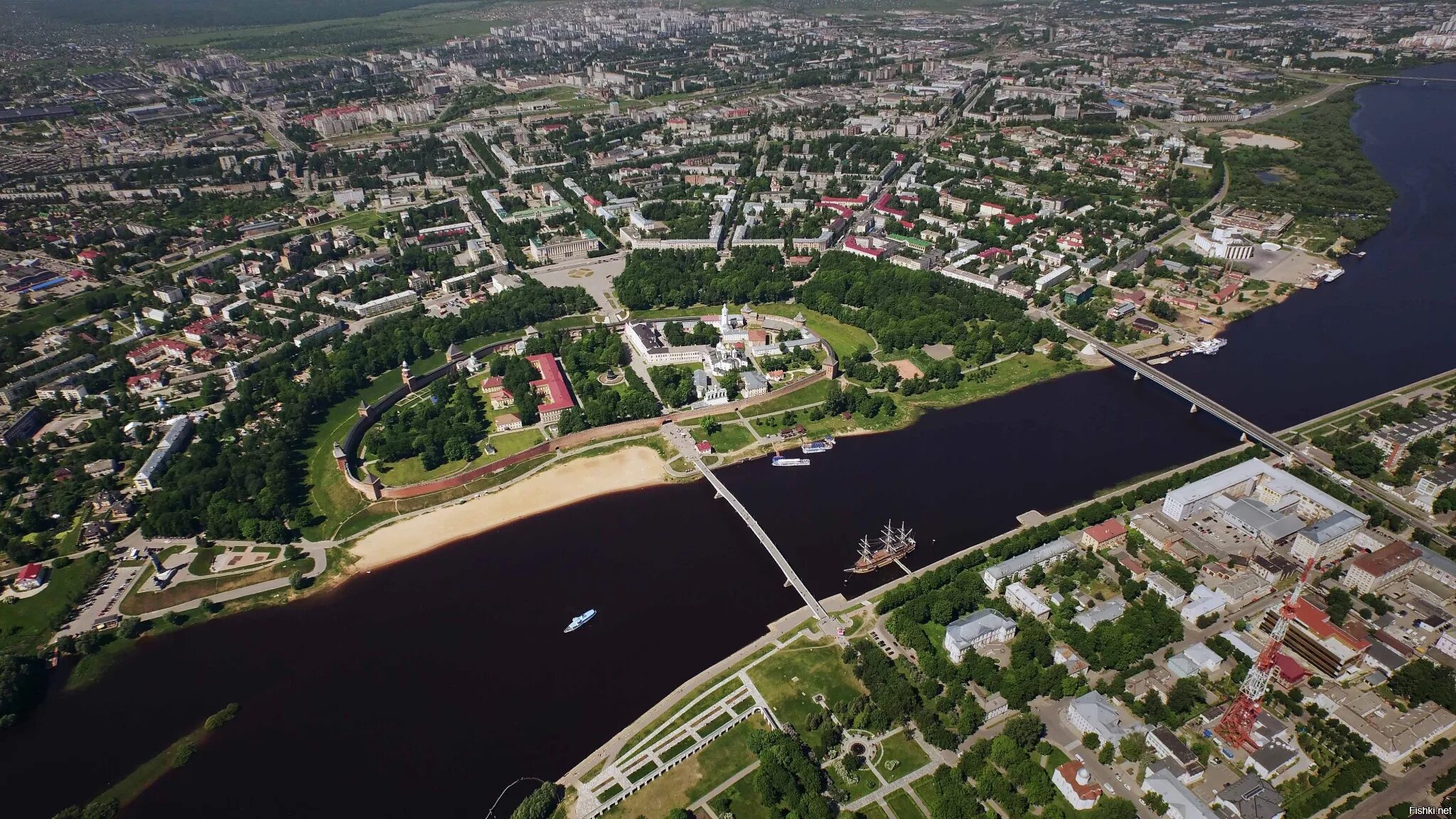 Сколько домов в великом новгороде