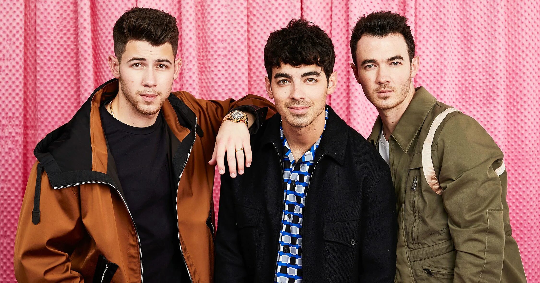 Because we are brothers. Jonas brothers. Группа Джонас братья. Jonas brothers 2005. Братья Джонас 2019.