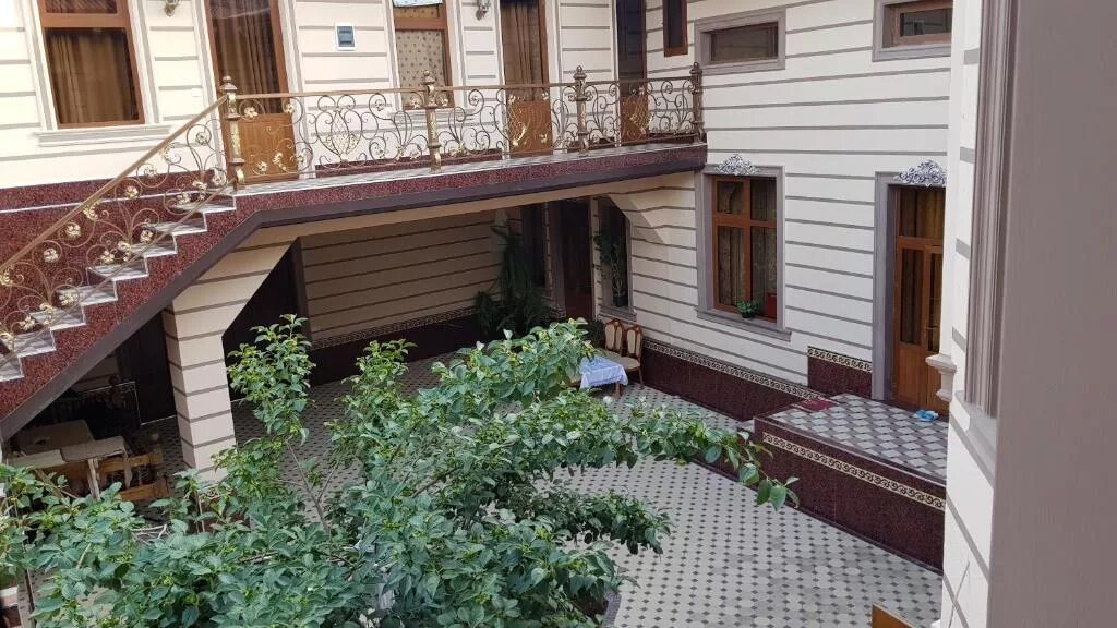 Самаркандский дома. Дагбитская улица самарканд. Самаркандский дома. Гостиница самарканде минор. Коттеджи в самарканде.