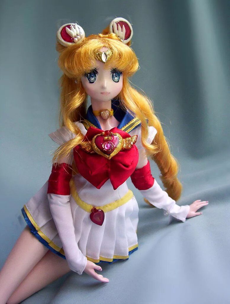 Кукла муне. Кукла sailor moon. куклы обитсу сейлормун. кукла ликка sailor moon.