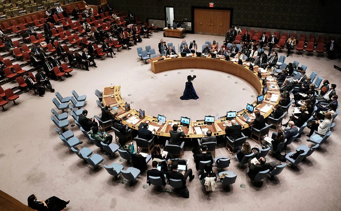 Постоянные страны совета безопасности оон. ООН В Женеве. ООН Бориса Бондарева. Совет безопасности ООН резолюции совета безопасности ООН.