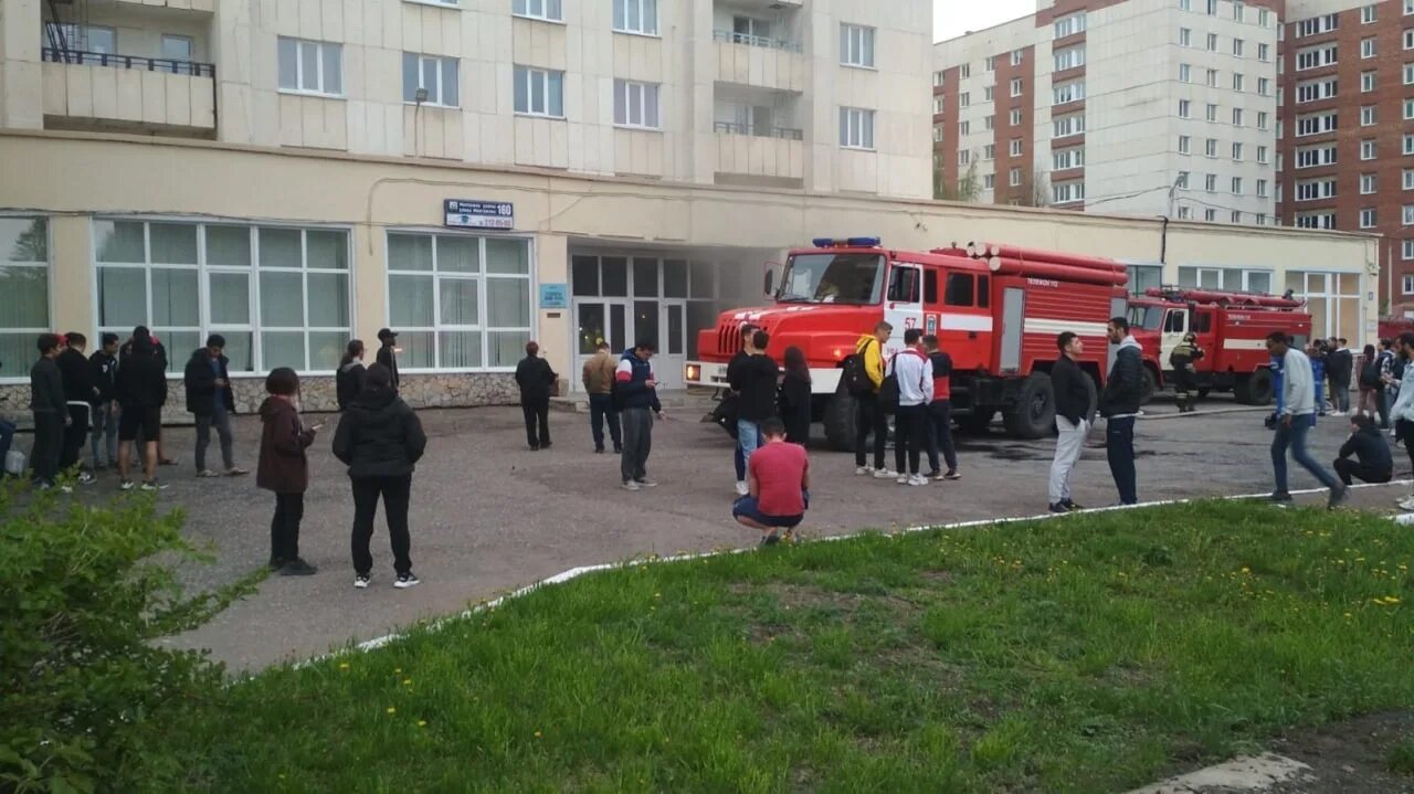 Мингажева 125 Уфа. Пожар в Уфе. УГАТУ общежитие. Пожар в Уфе 9 мая 2022 года в общежитии УГАТУ. Тревога уфа сегодня